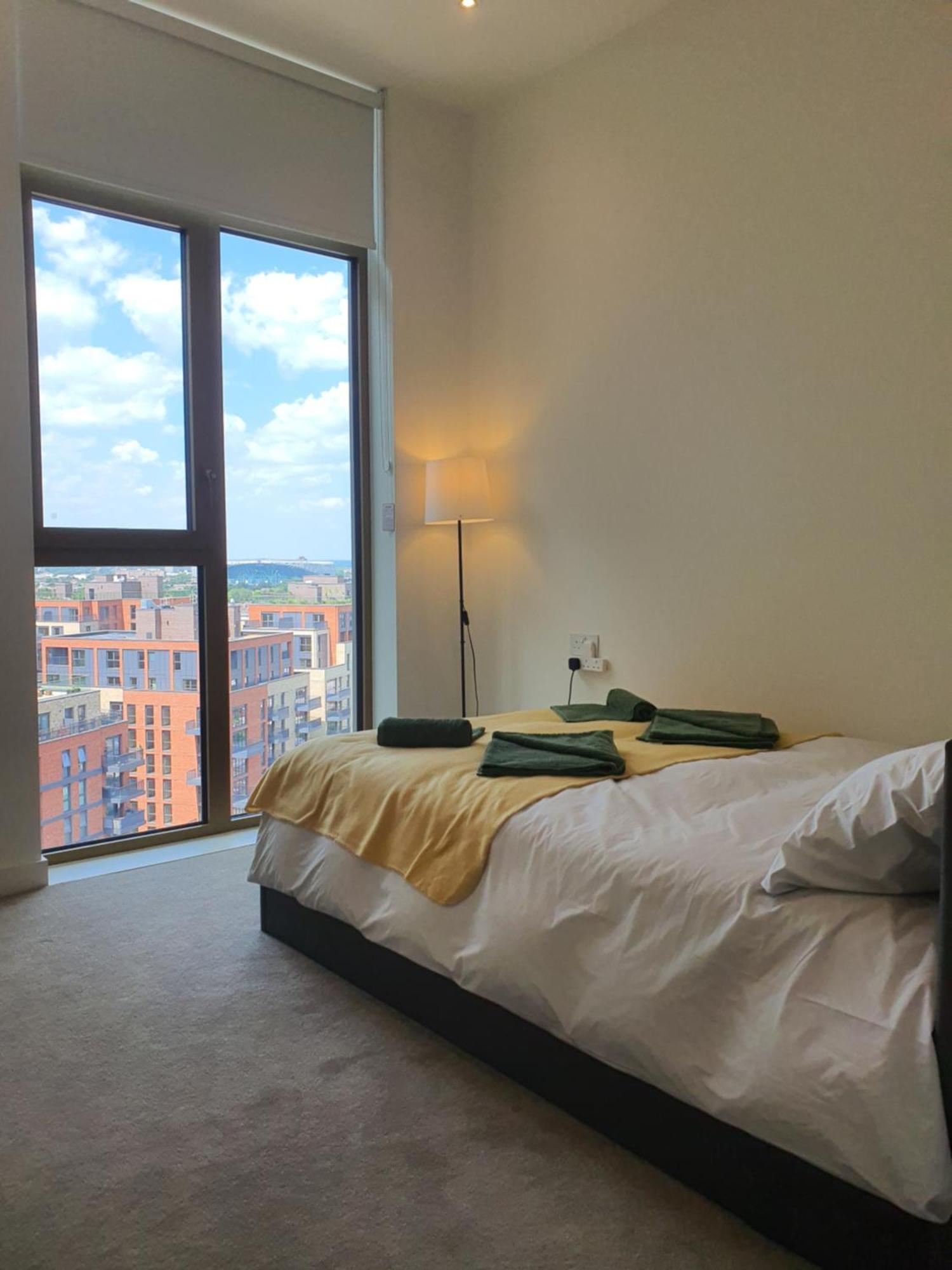 Cozy Room With Private Bathroom In Luxurious Flat Londres Exterior foto